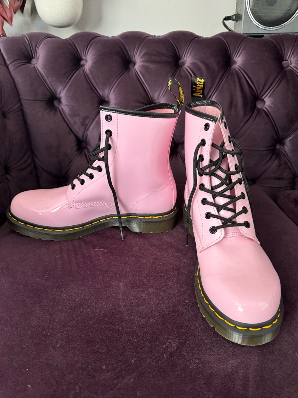 Size 10 women’s Pink patent leather Dr Martens 1460 never been worn!